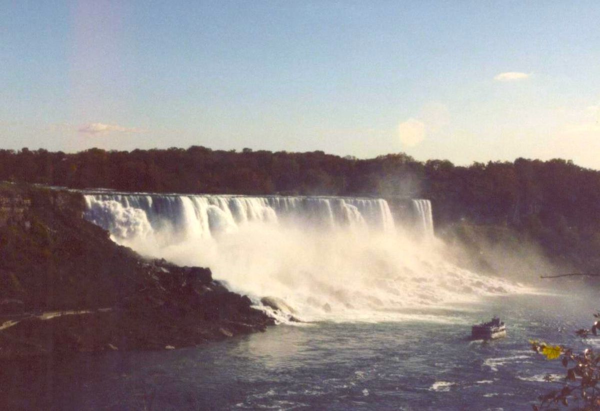 Niagara Falls Escape \/ DCNRHS Trip