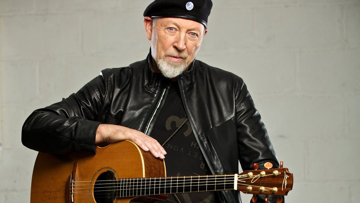 Richard Thompson at Belly Up Tavern