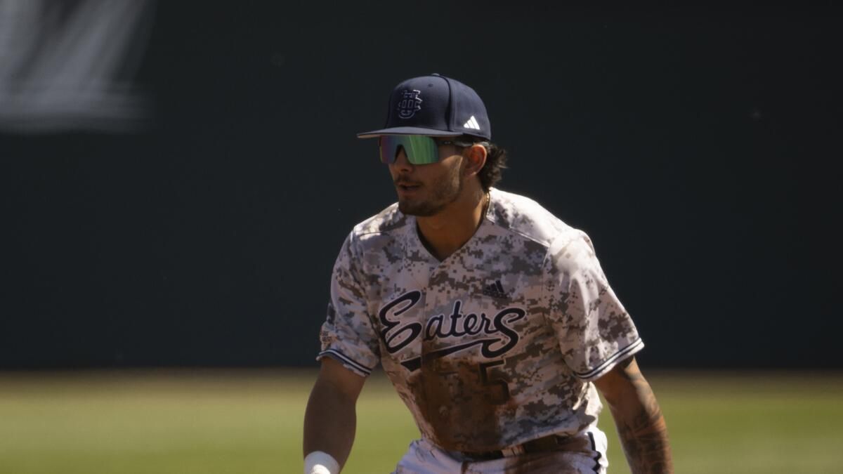 Parking Long Beach State at UC Irvine Anteaters Mens Basketball