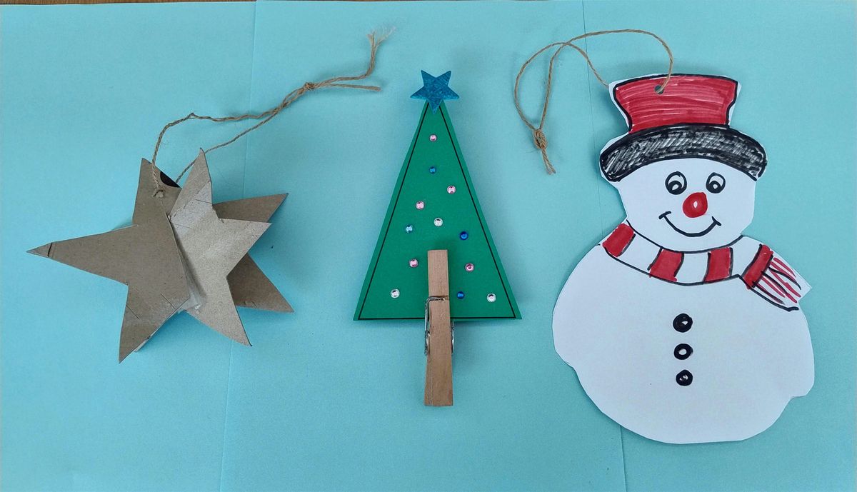 Kids craft - Make Christmas decorations at Cassiobury Park (1-1:45pm)