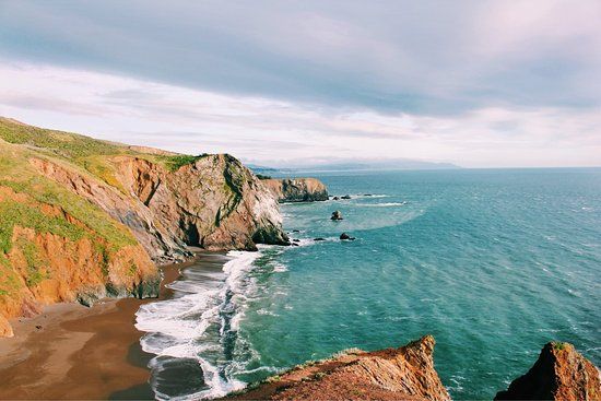 Sunset & Full Moon Hike: Secret Beach Crater