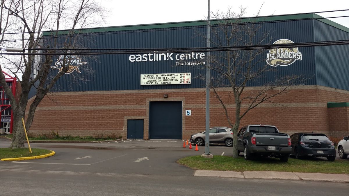 Charlottetown Islanders at Gatineau Olympiques