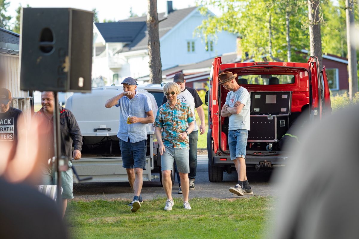 Langbr\u00e5tastock 2025: Hele Onkel Tuka i parken!