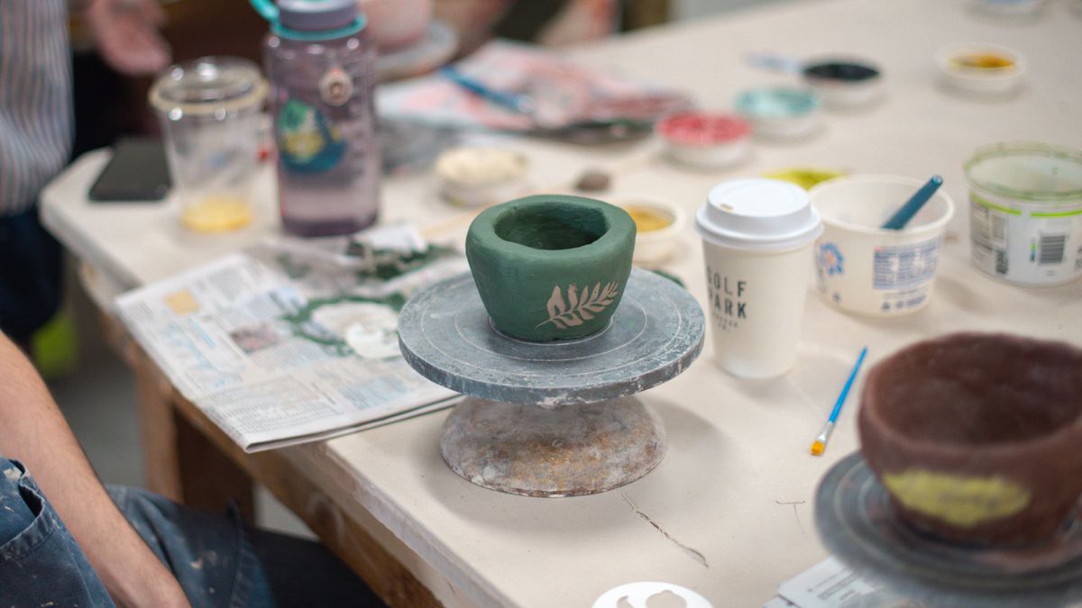 Saturday Clay Day : Toothbrush Holder