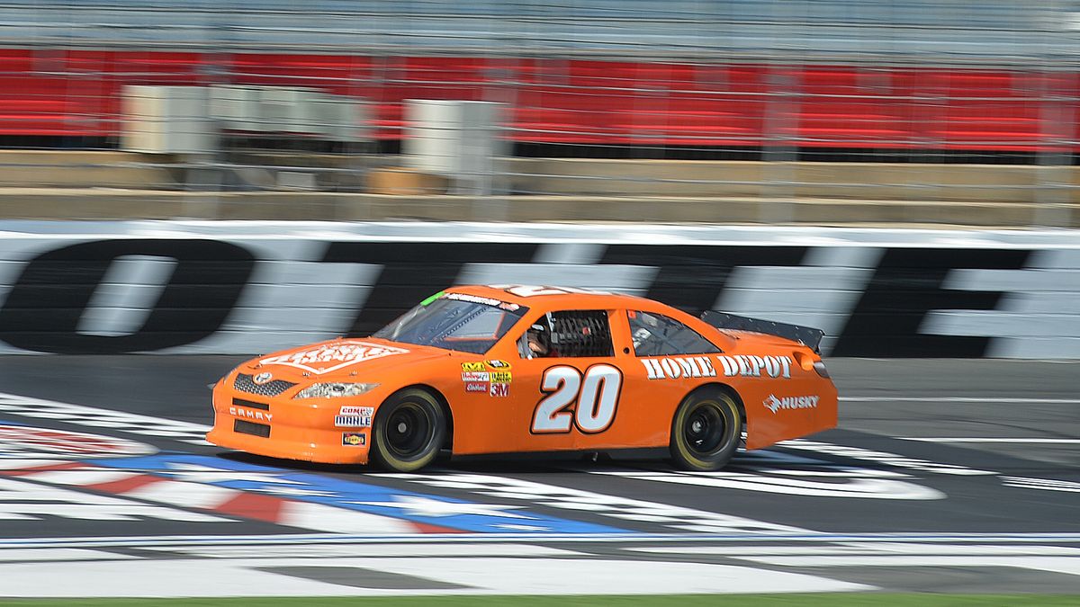 Rusty Wallace Racing Experience At Charlotte Motor Speedway