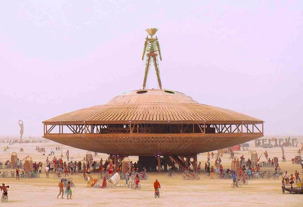 Burning Man Filmcaf\u00e9