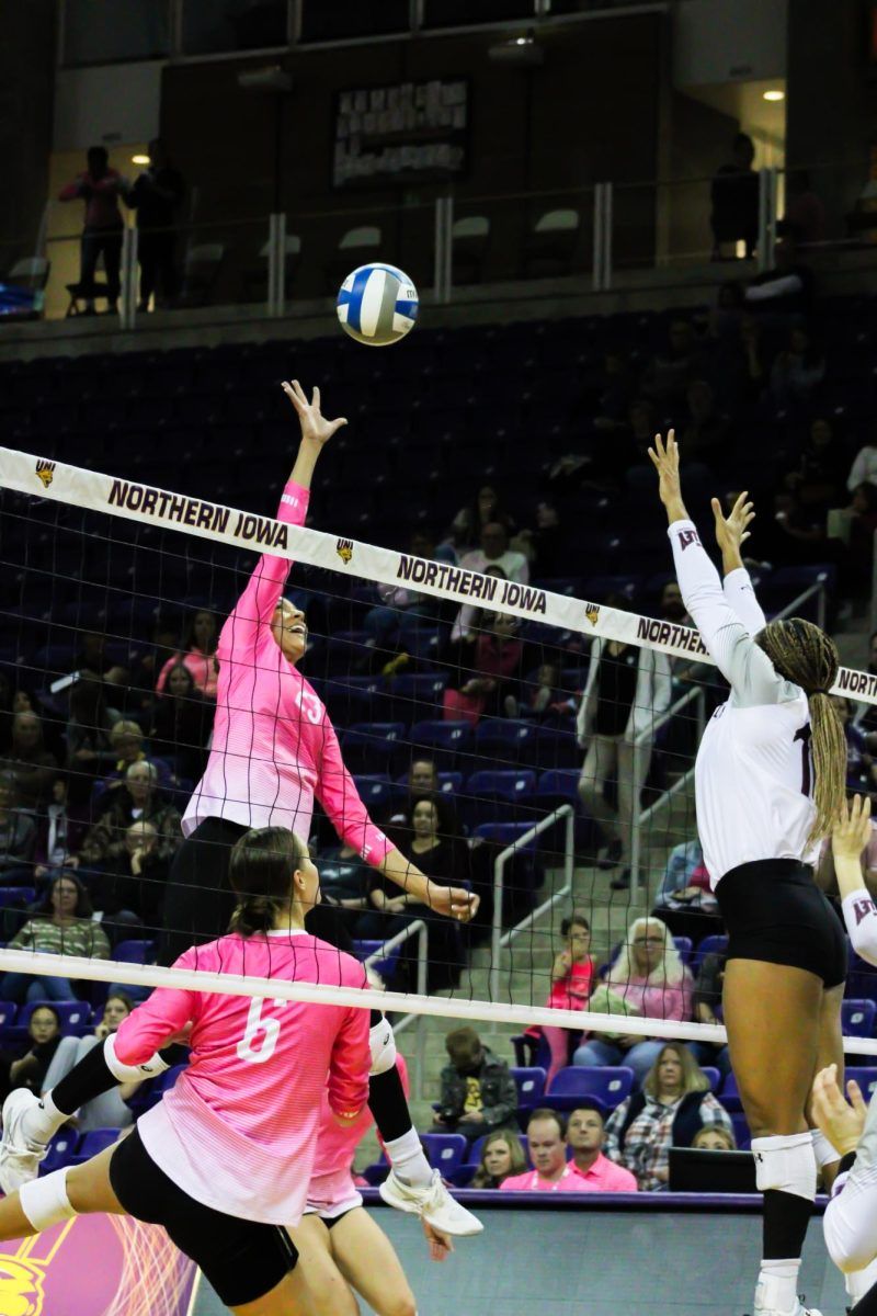 Belmont Bruins at Northern Iowa Panthers Womens Volleyball