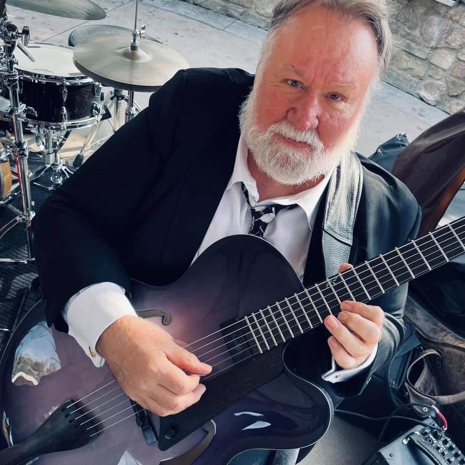 Doug MacDonald Trio, The Grape, Ventura, 10 November 2022