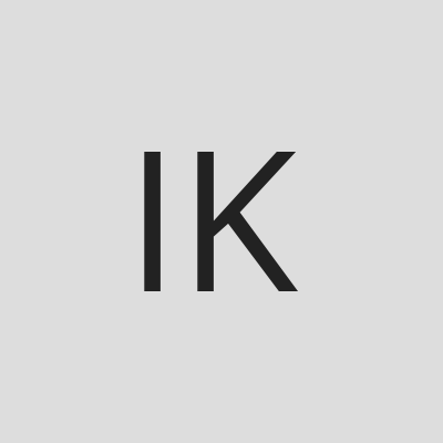 Instagram @kadesiaa