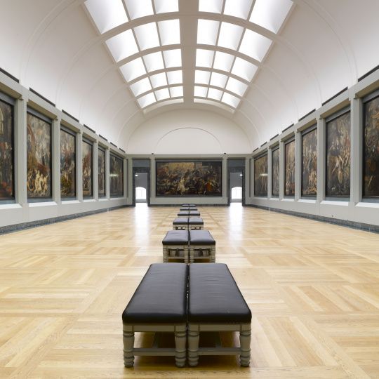 Nocturne au Louvre : suivez le guide !