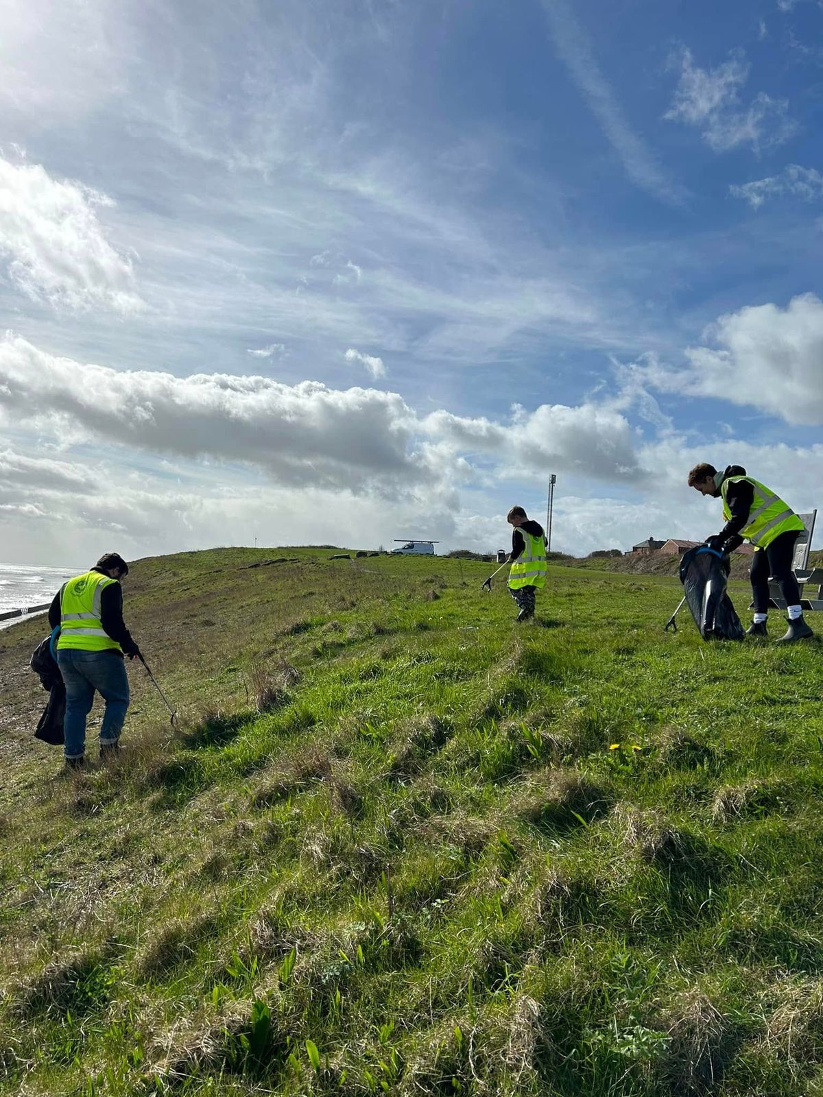 Hendon Litter Pick 