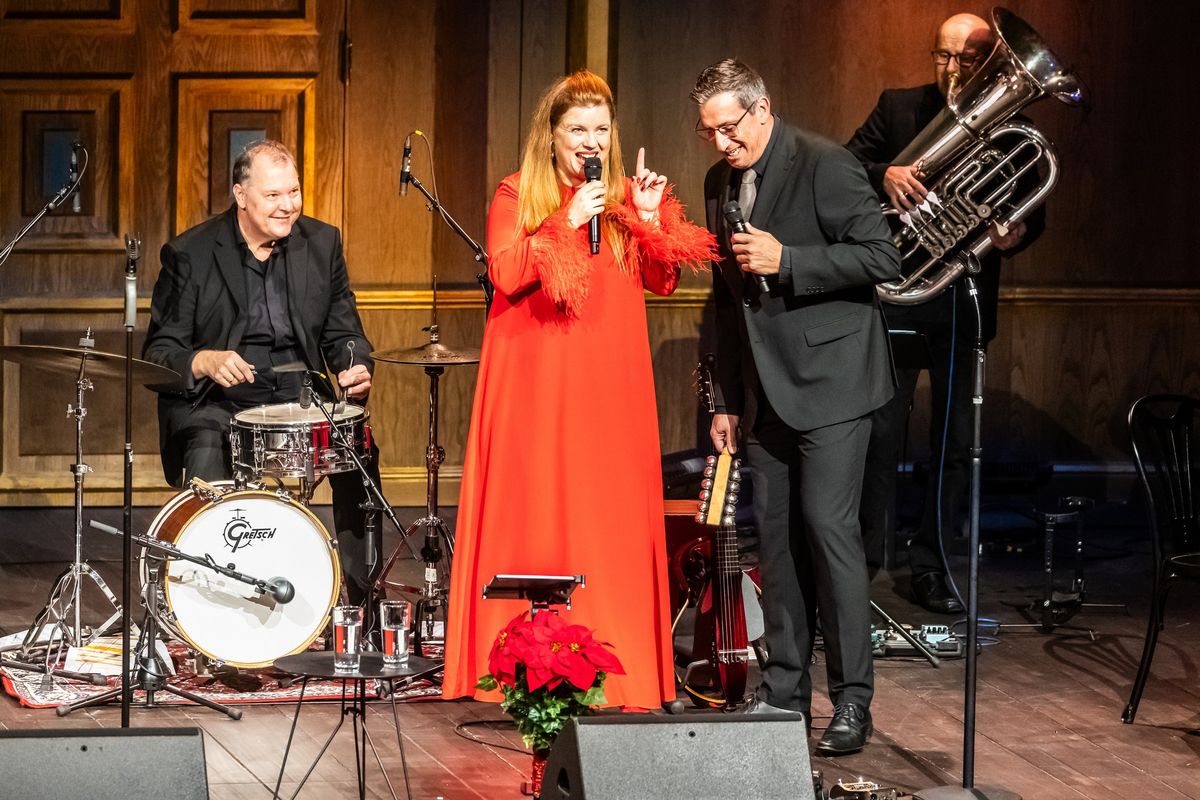 Simone Kopmajer & Viktor Gernot mit Special Guests: We Wish You a Merry Christmas