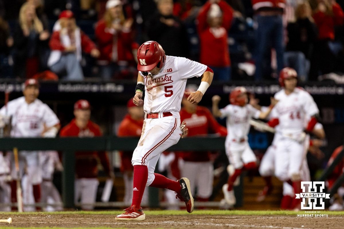Parking Michigan State Spartans at Nebraska Cornhuskers Baseball