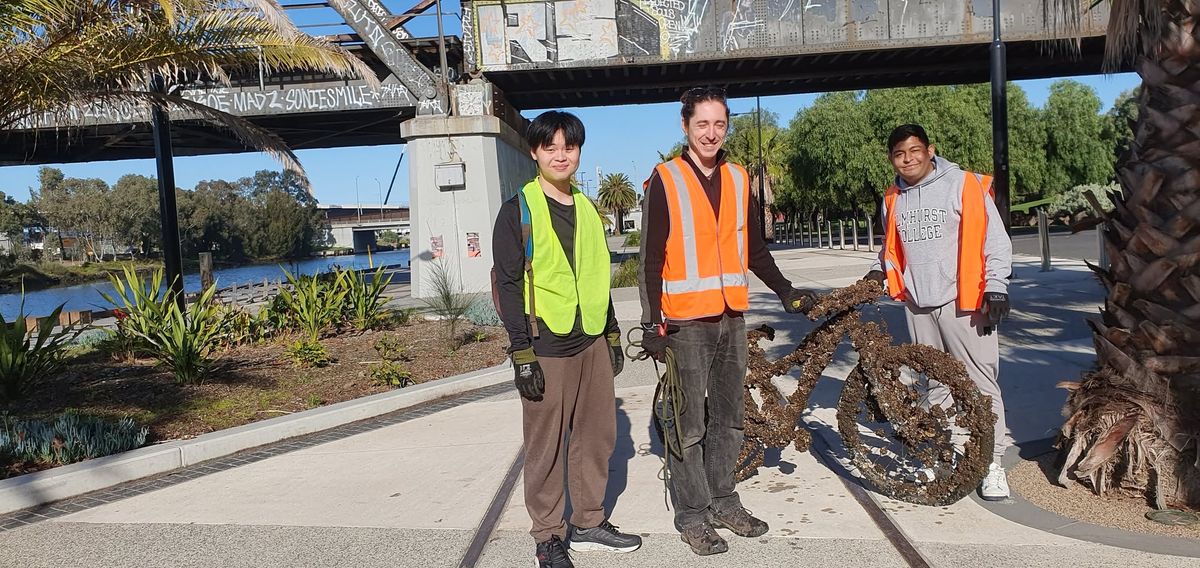 Maribyrnong River Bank Clean Up