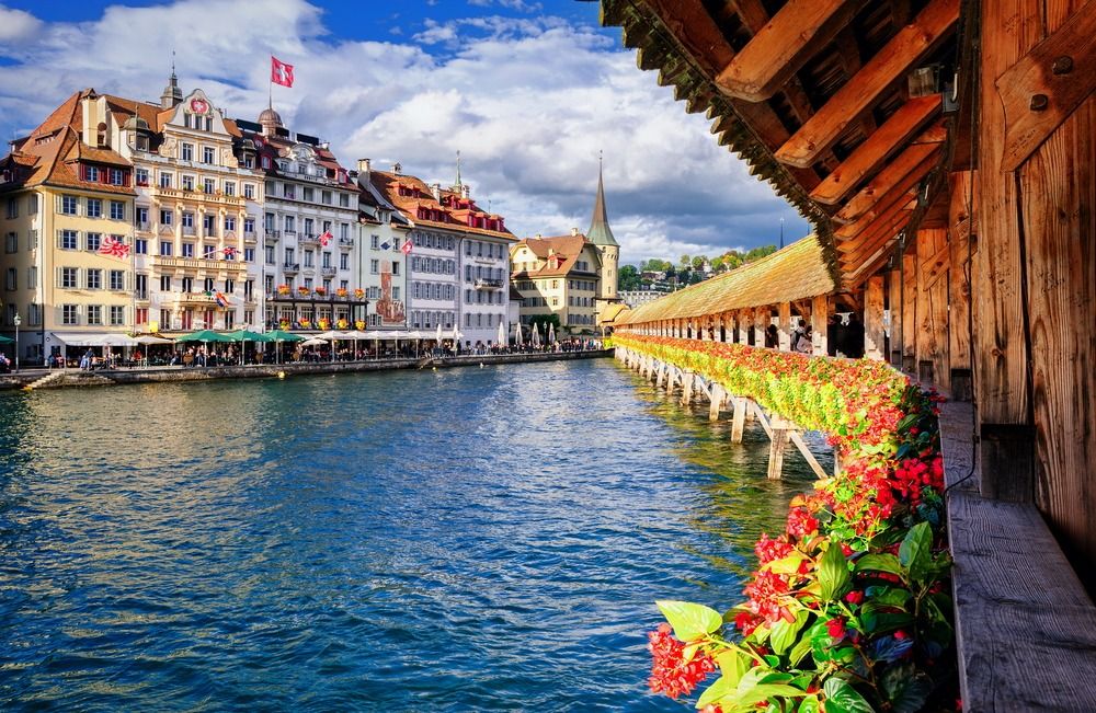 \u20ac179 Departure Graf: Jewels of Switzerland (Lucerne, Zurich & Rhine Falls)