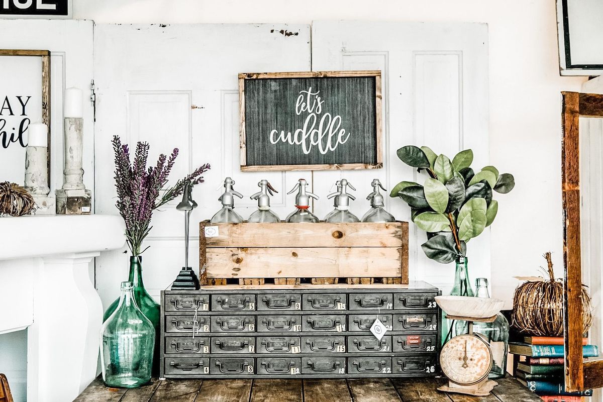 Vintage Market Days\u00ae of West Columbus presents "Pure & Simple"