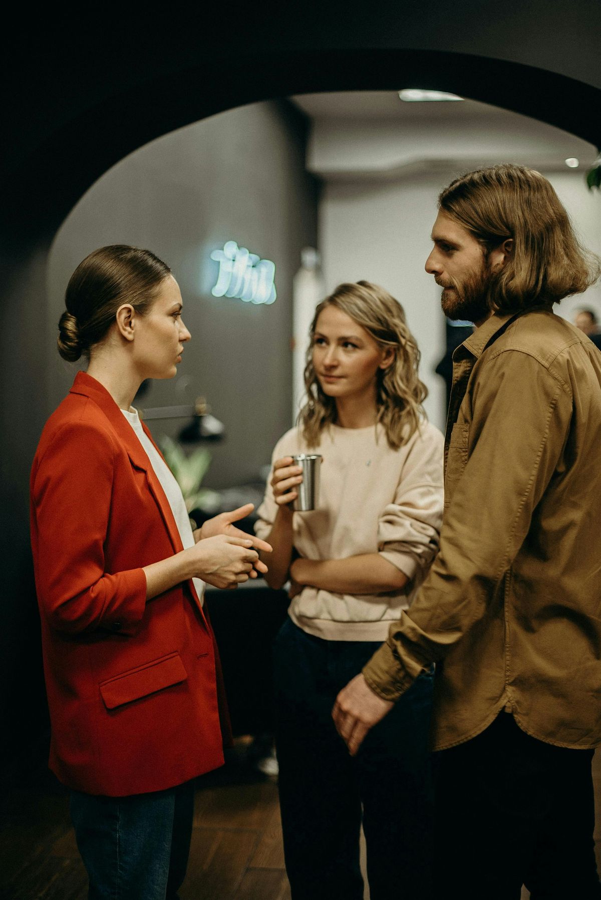 June Alors... Conversation Club