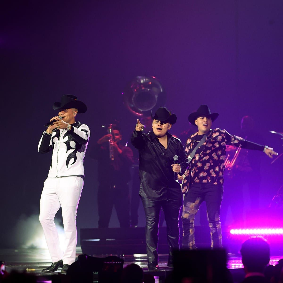 Grupo Firme at Coliseo de Puerto Rico