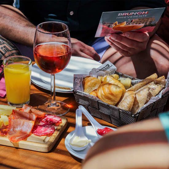 Brunch al aire libre en Irreverente Madrid