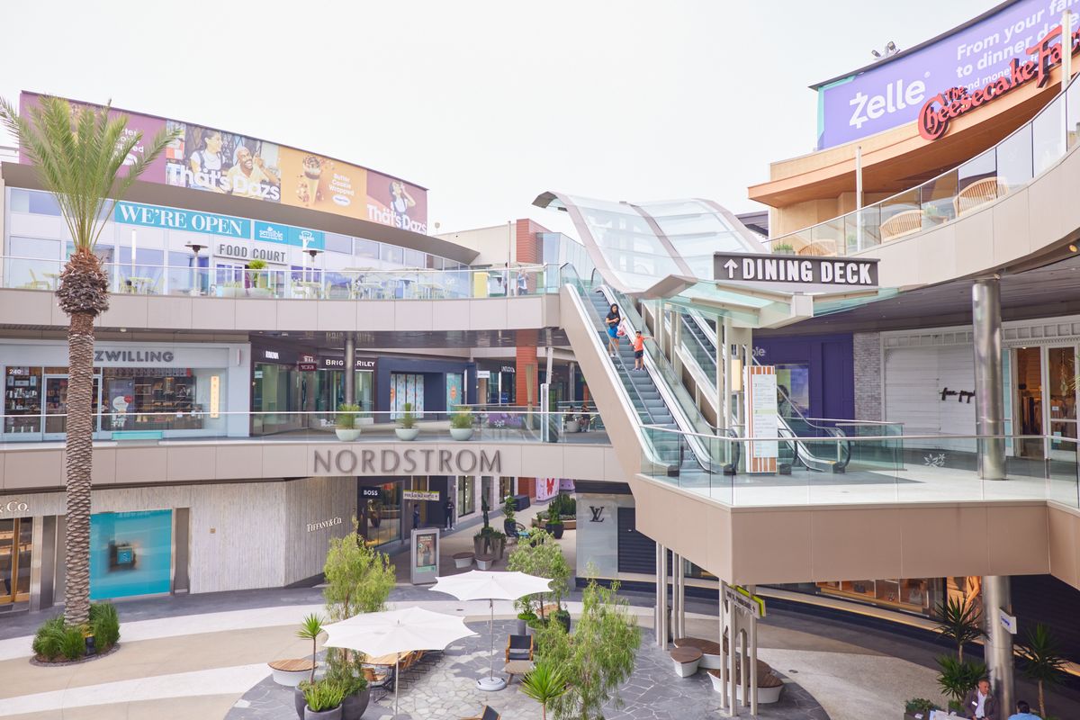 Trick-or-Treat at Santa Monica Place!