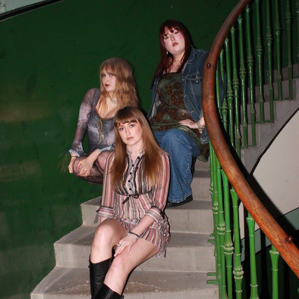 Lily, Martha, Holly