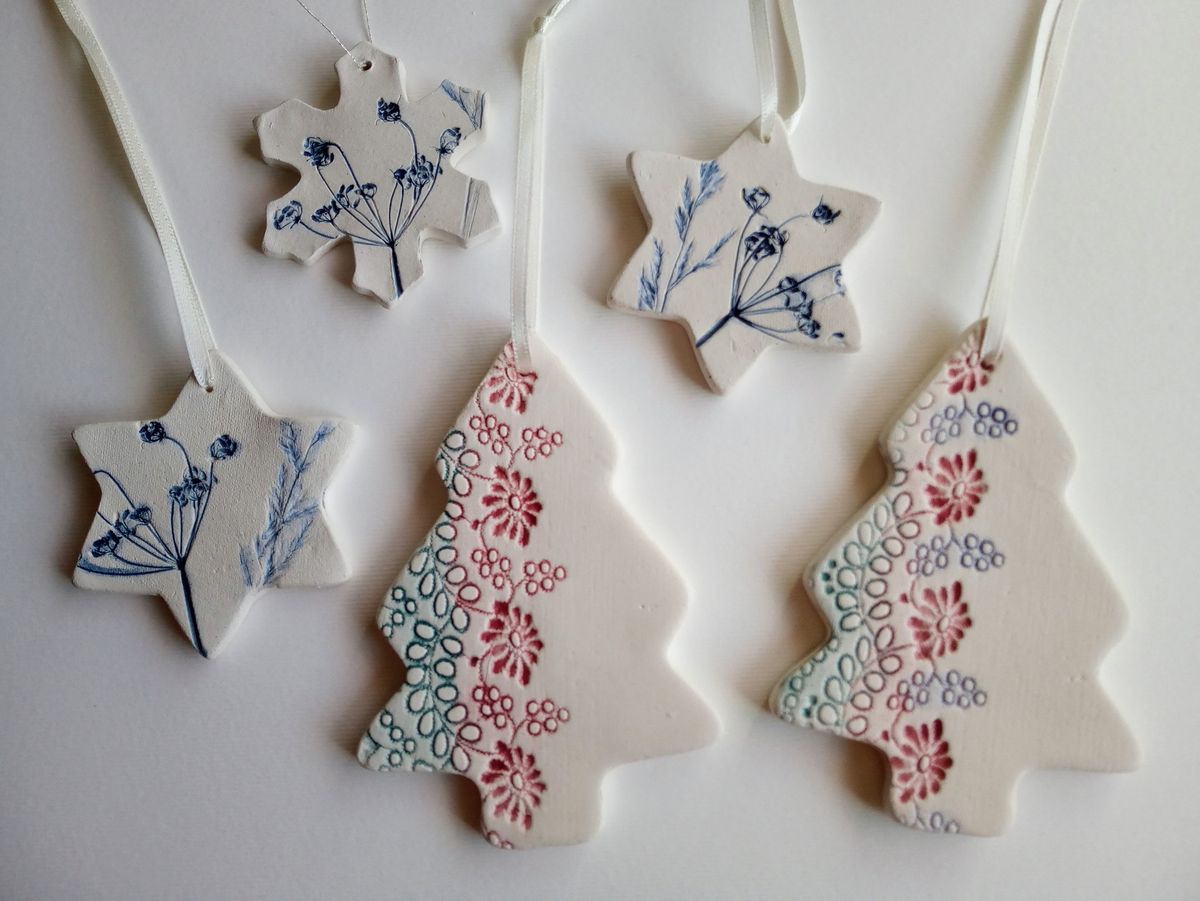 Christmas pottery decoration workshop \u00a335