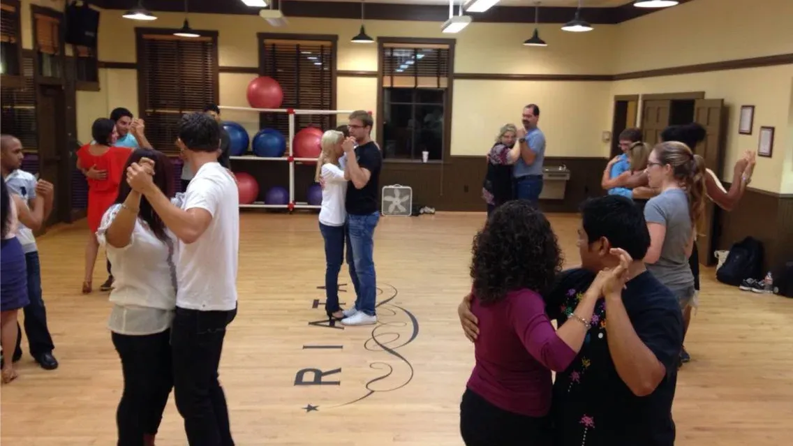 FREE Bachata, Kizomba, classes Wednesdays.Text Required before  512-296-5678