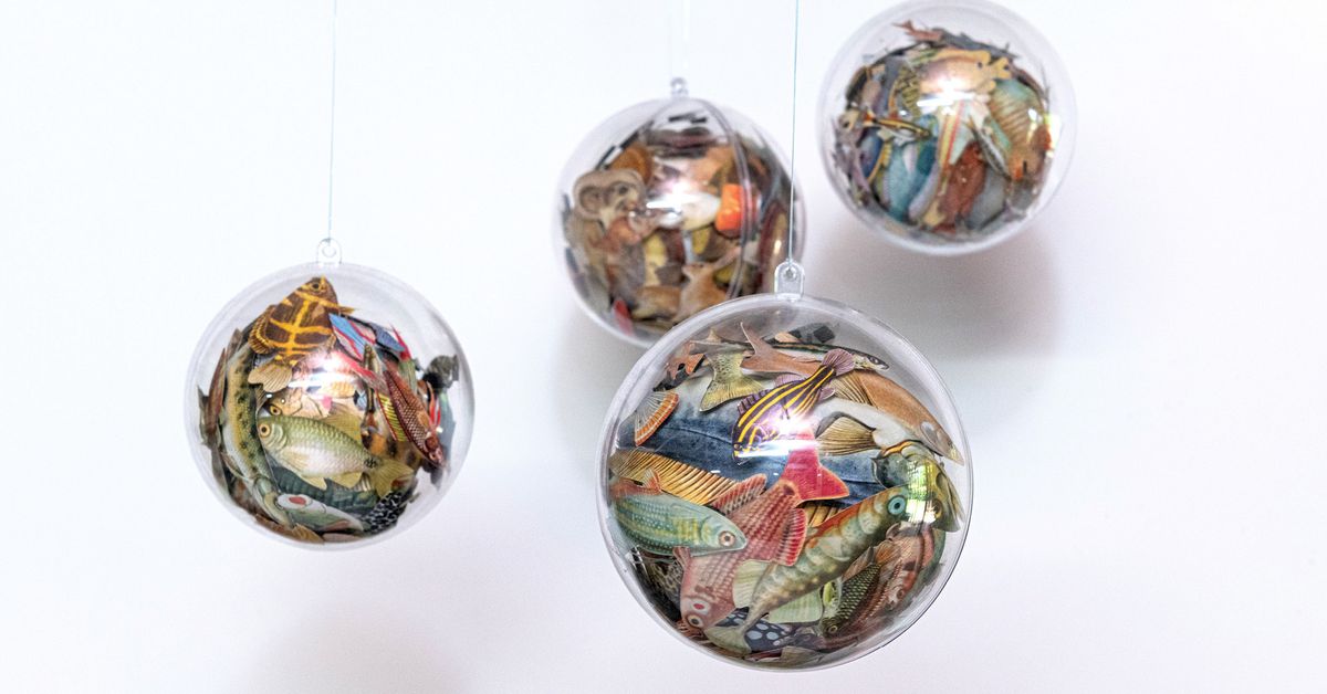 Creative Crowd: Christmas Collage Baubles with Marlies Oakley