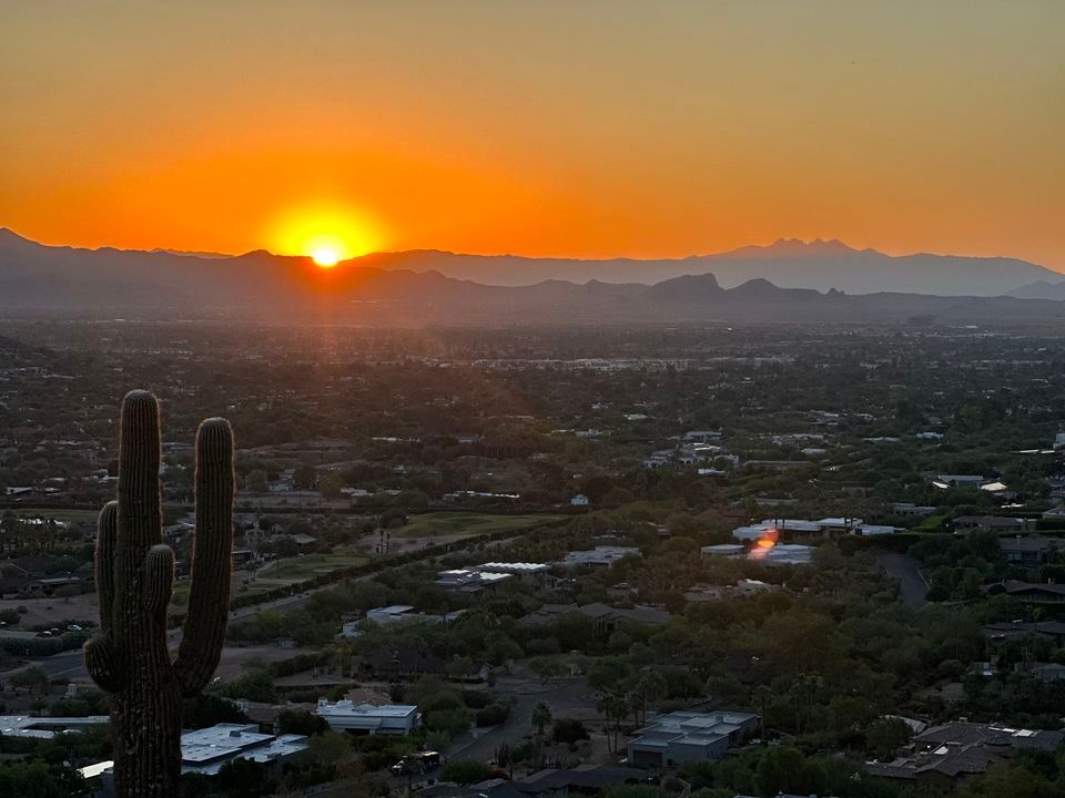 Sunrise Hike at Echo Canyon Trail (Camelback)