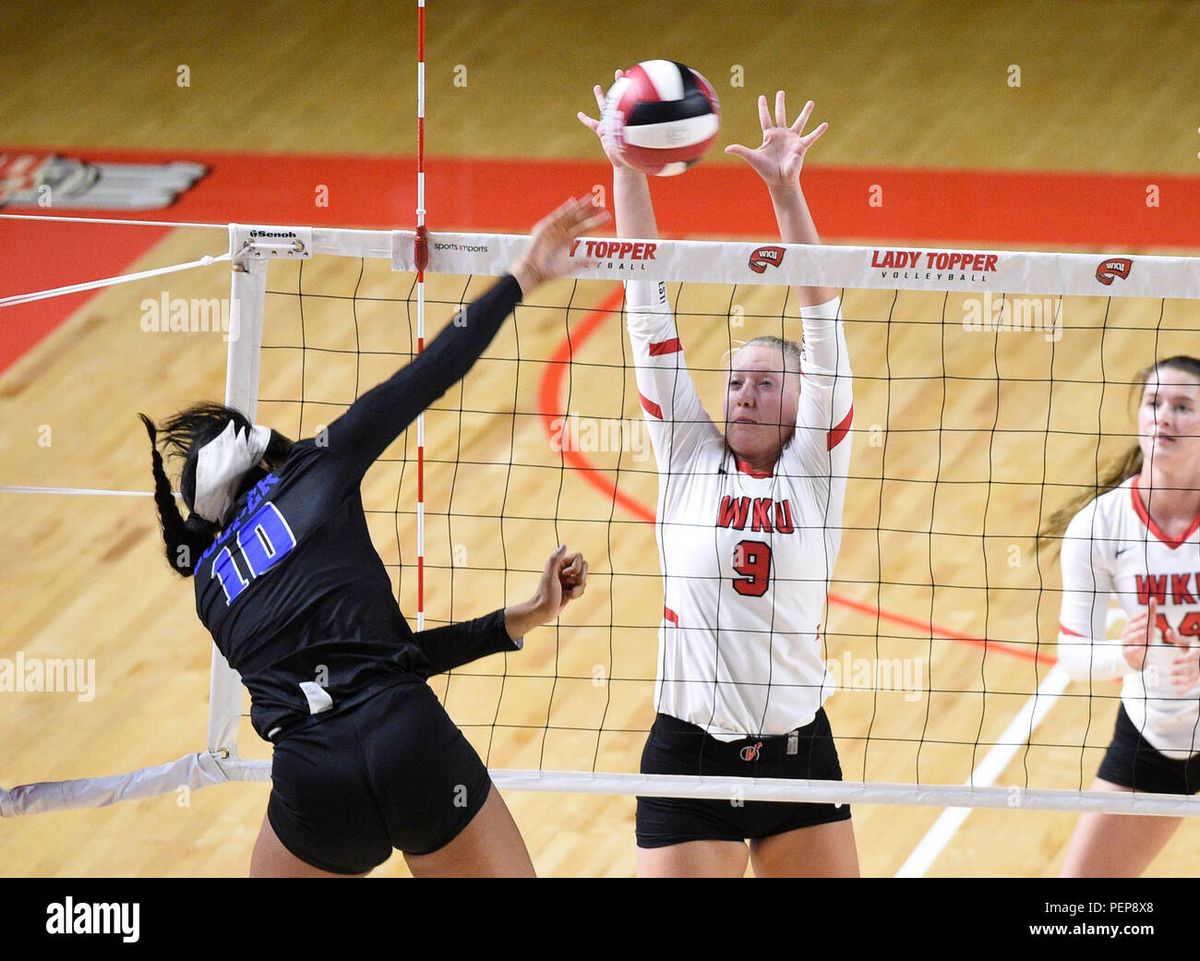 Western Kentucky Hilltoppers at Kentucky Wildcats Womens Volleyball