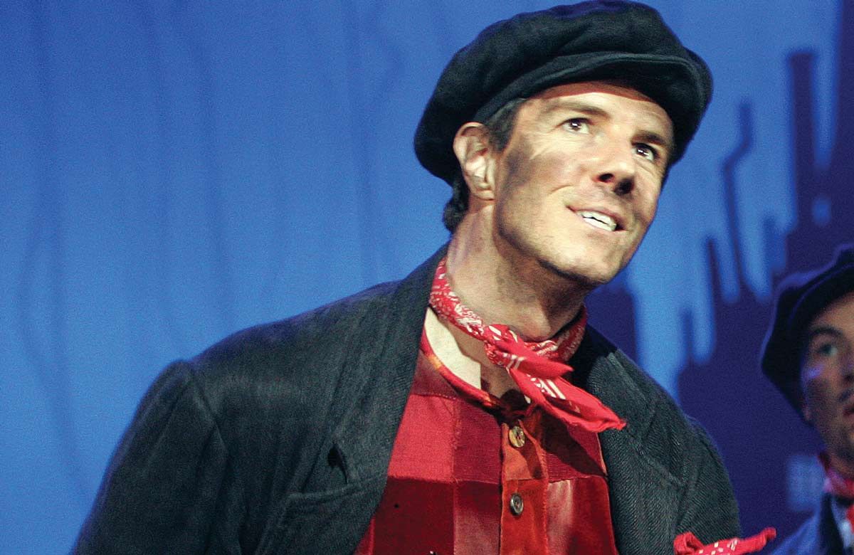 Gavin Lee at Lewis Family Playhouse