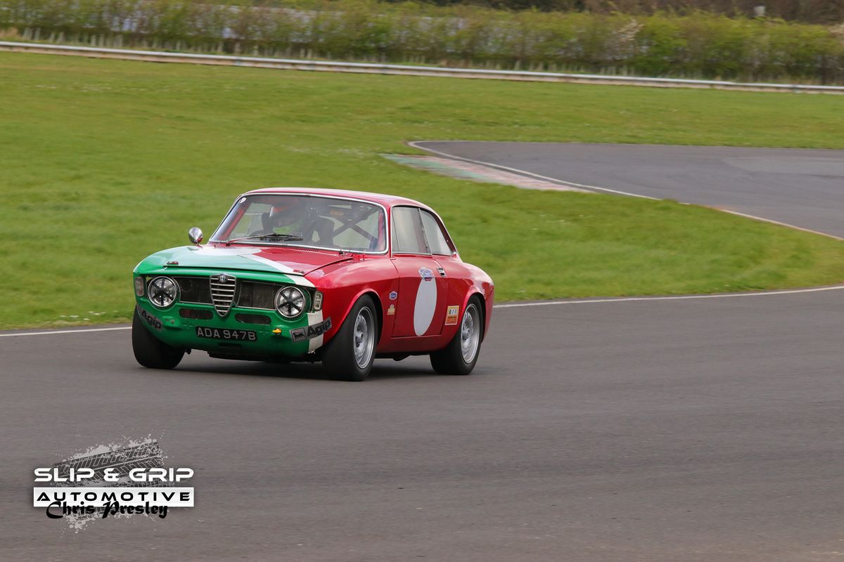 Slip&Grip Automotive Exclusive 8 Car Trackday - Castle Combe Circuit