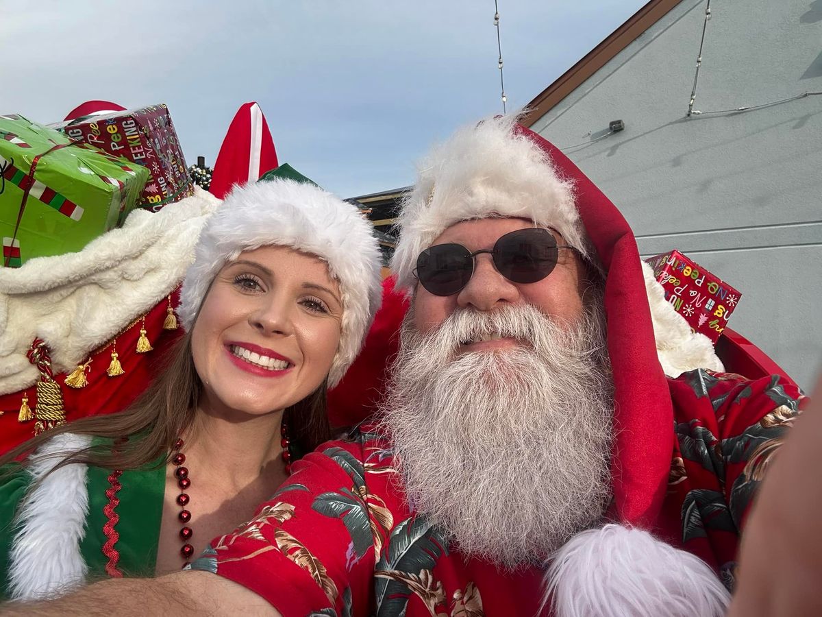 Pensacola Santa on the Boardwalk 