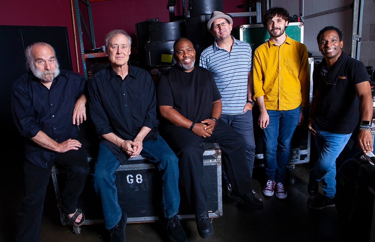 Parking Bruce Hornsby & The Noisemakers
