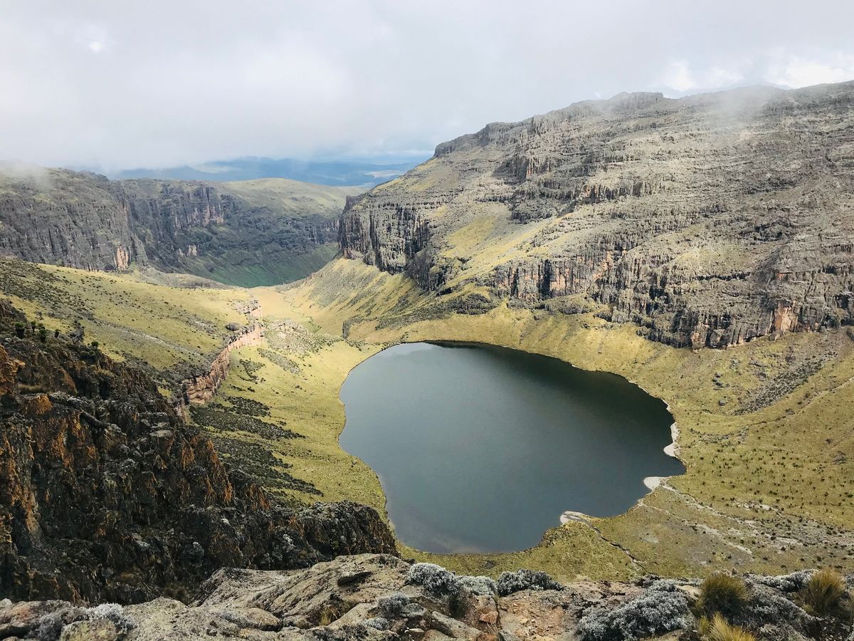 Hikemaniak Mt Kenya Lakes Tour - Xmas Climb