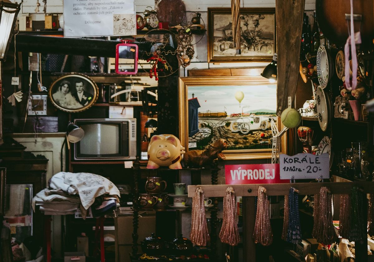 !~Yard sale in a Warehouse~!  Greensboro, NC