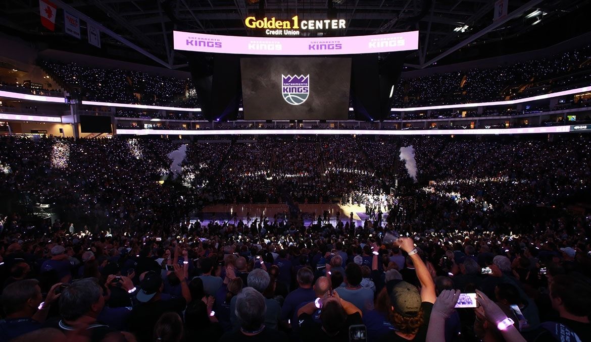 Parking Sacramento Kings at Minnesota Timberwolves