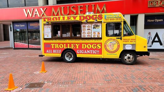 Trolley Dogs @ Boston City Hall Plaza