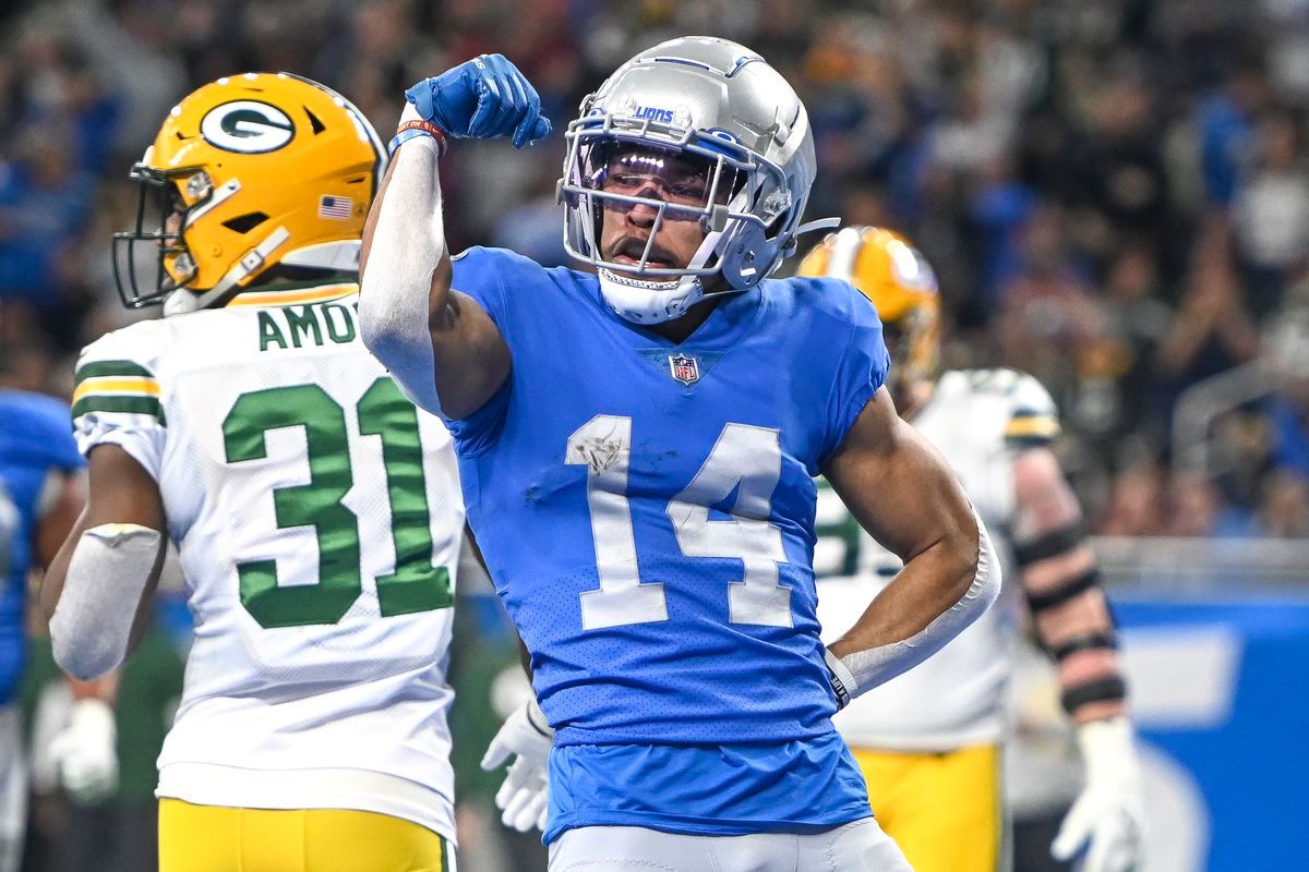 Detroit Lions at Green Bay Packers