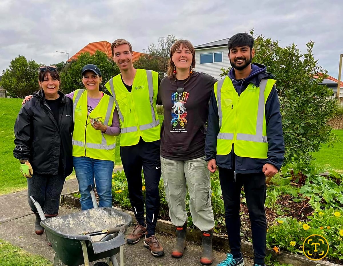 Owairaka Park Orchard Working Bee with Max!