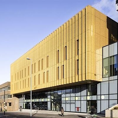 Cov Uni School of Arts and Creative Industries