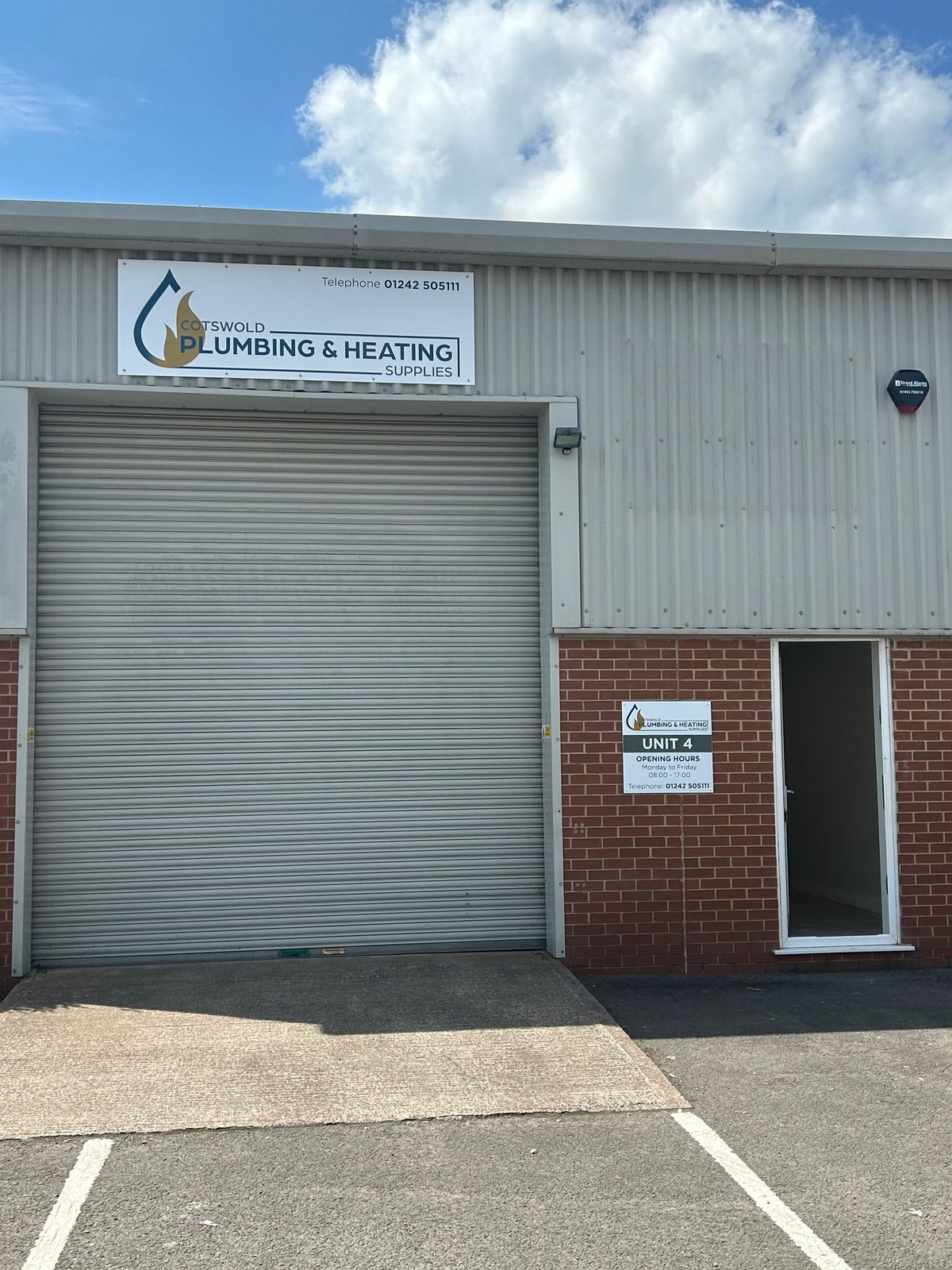 Cotswold Plumbing & Heating Supplies Grand Opening