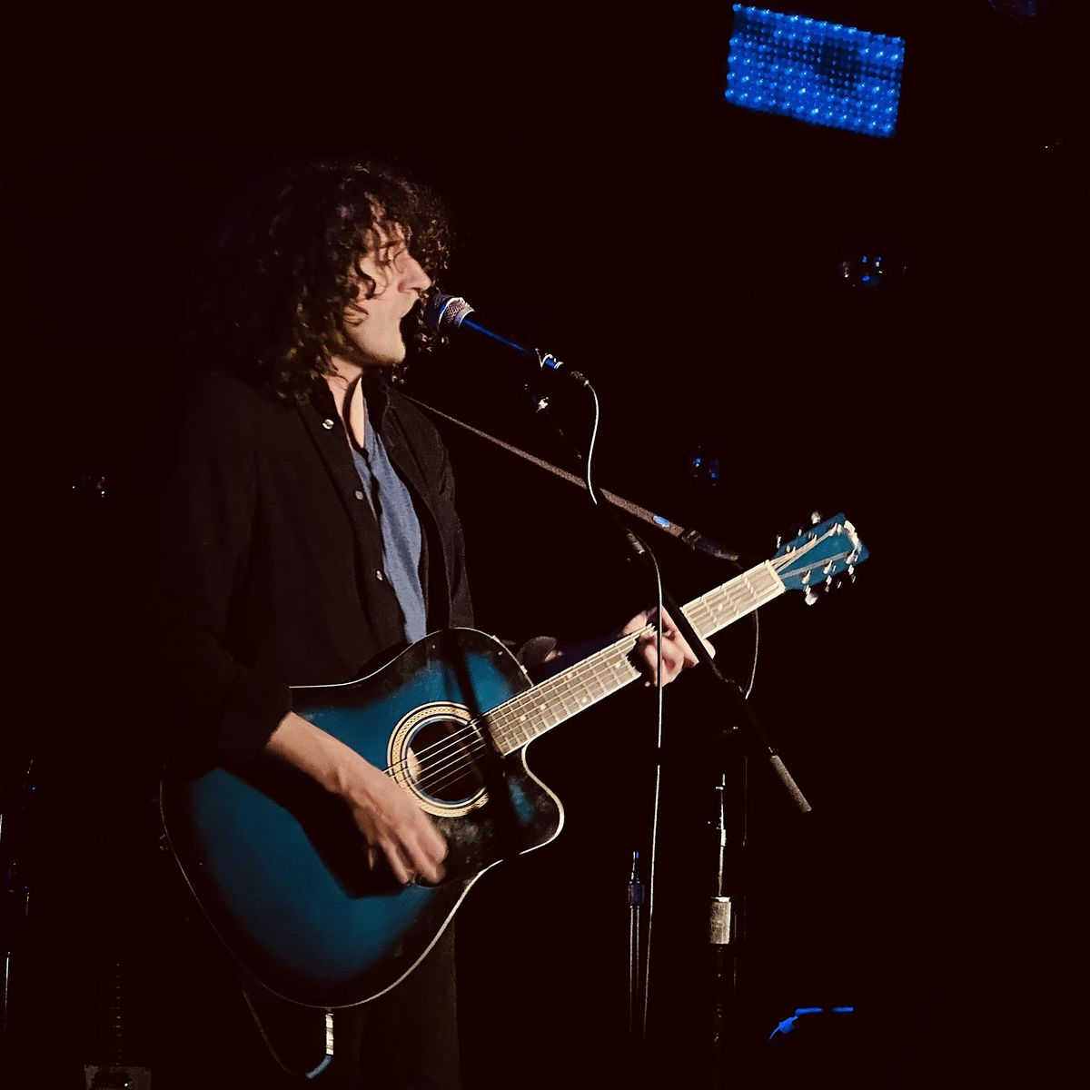 Live Music! Cole Larravide