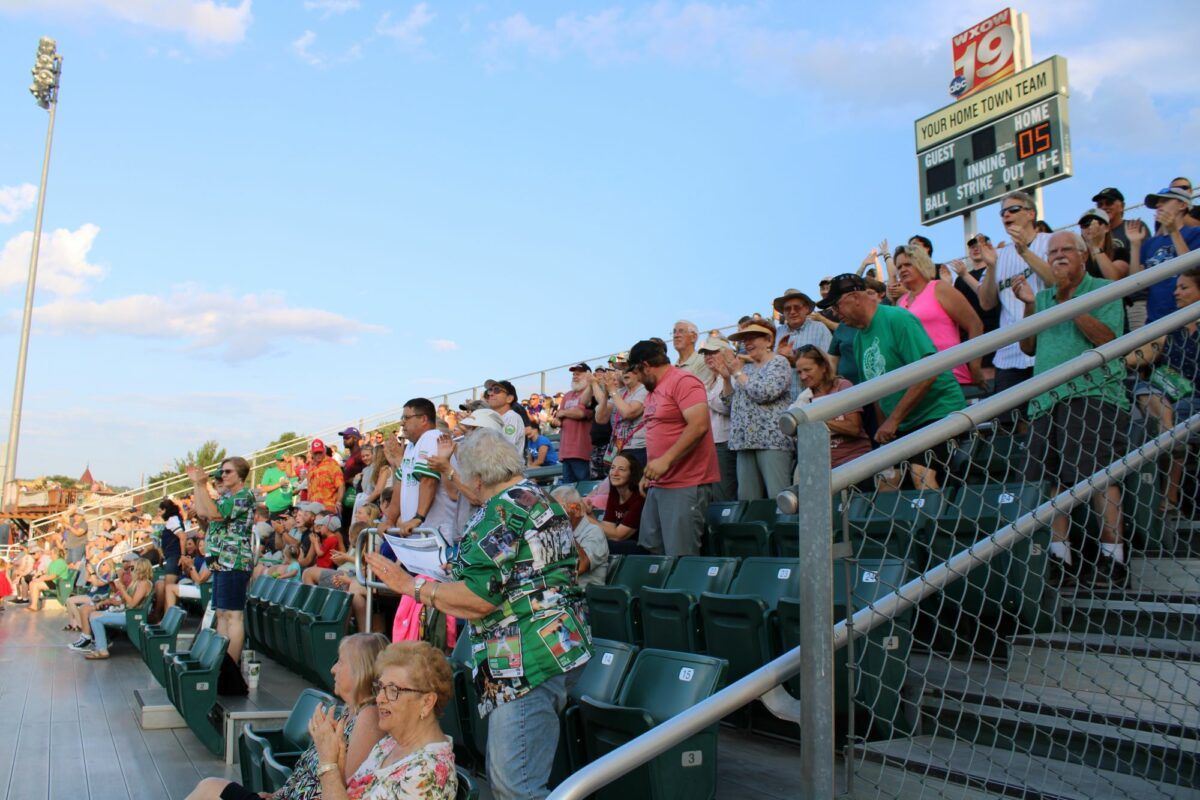 La Crosse Steam vs. Mankato Habaneros