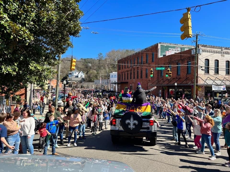 Wetumpka Mardi Gras Festival and Parade, Gold Star Park, Wetumpka, 10