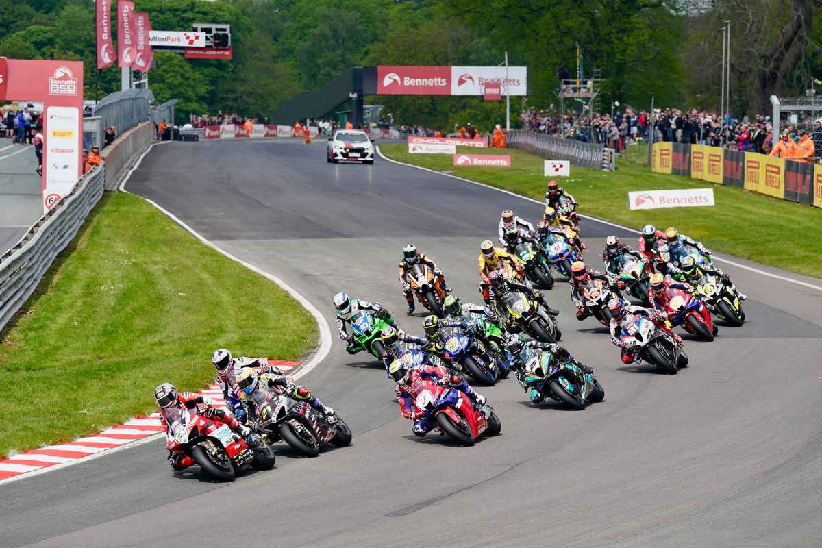 Bennetts British Superbike Championship - Round 1 - Oulton Park