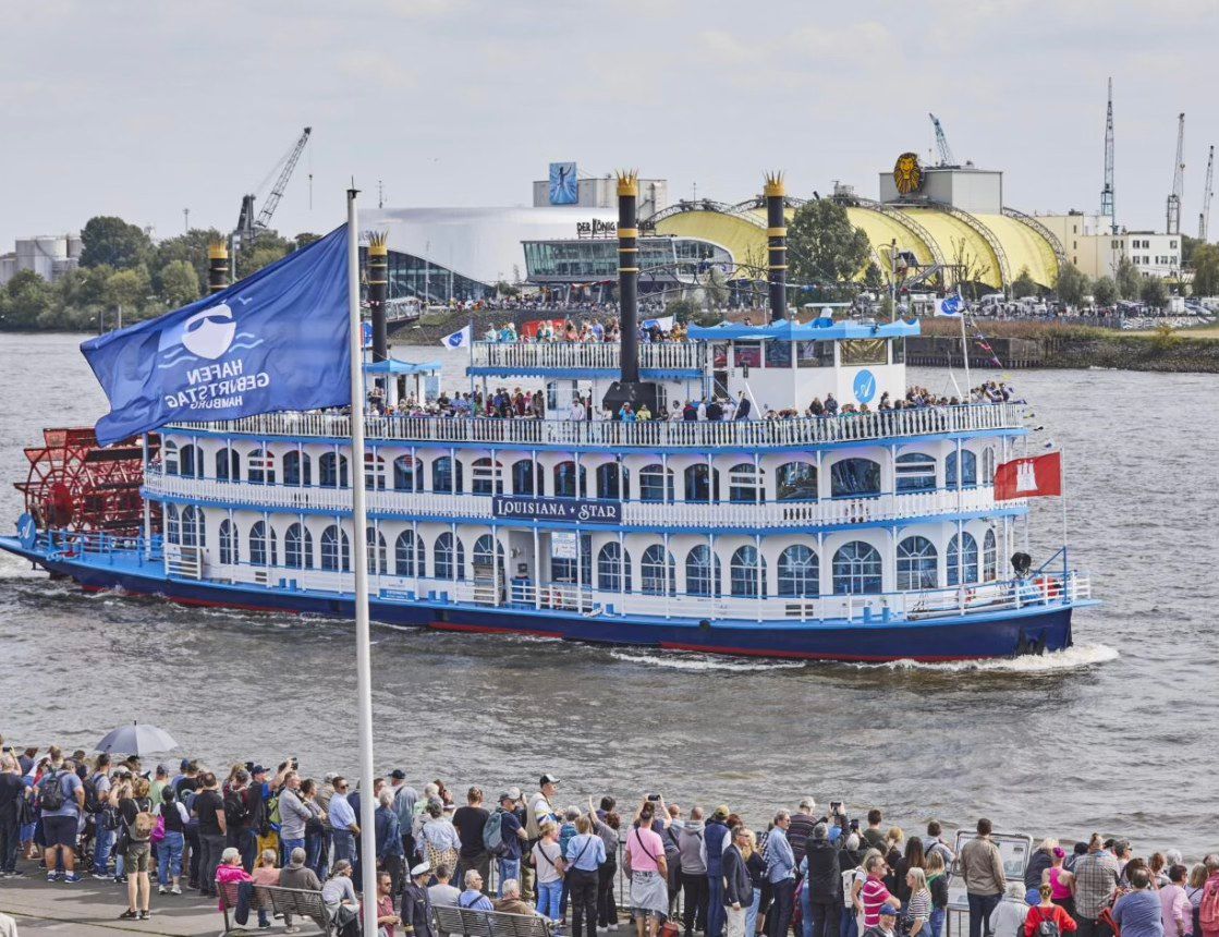 836. Hamburger Hafengeburtstag | Begleitfahrt zur Einlaufparade auf der MS LOUISIANA STAR