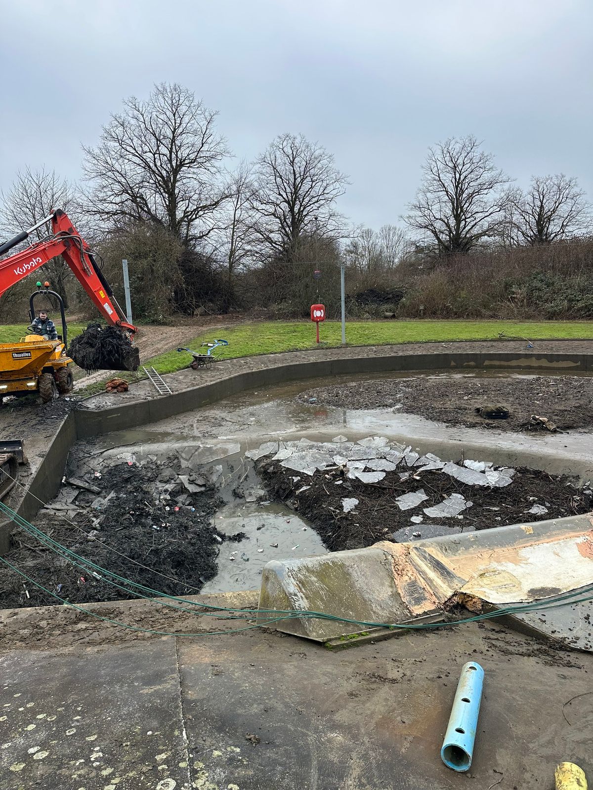 Northampton Active big whitewater course clean up