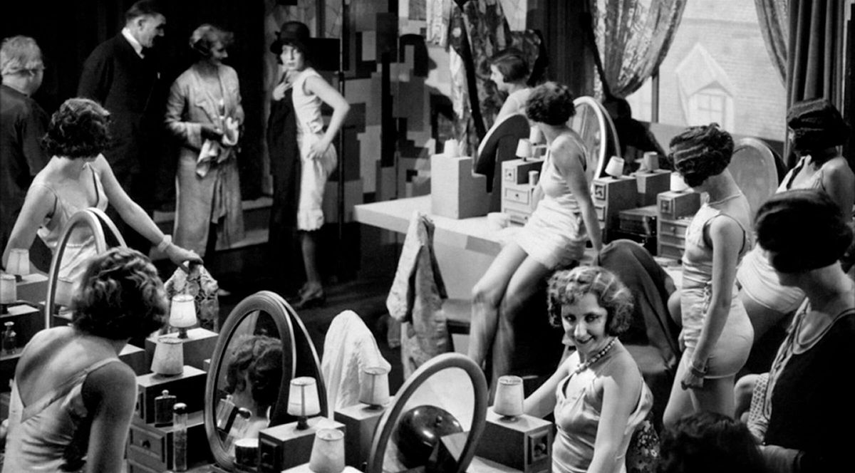 The Wandering Spectator