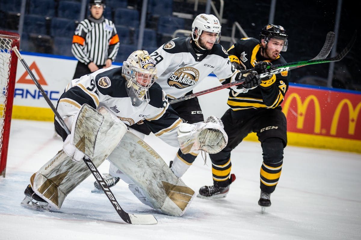 Parking Charlottetown Islanders at Drummondville Voltigeurs